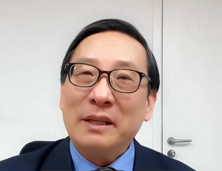 热搜炸了！
高志凯提出五大反制！


高志凯的建议泛着冷光。
他提出的五种反制手