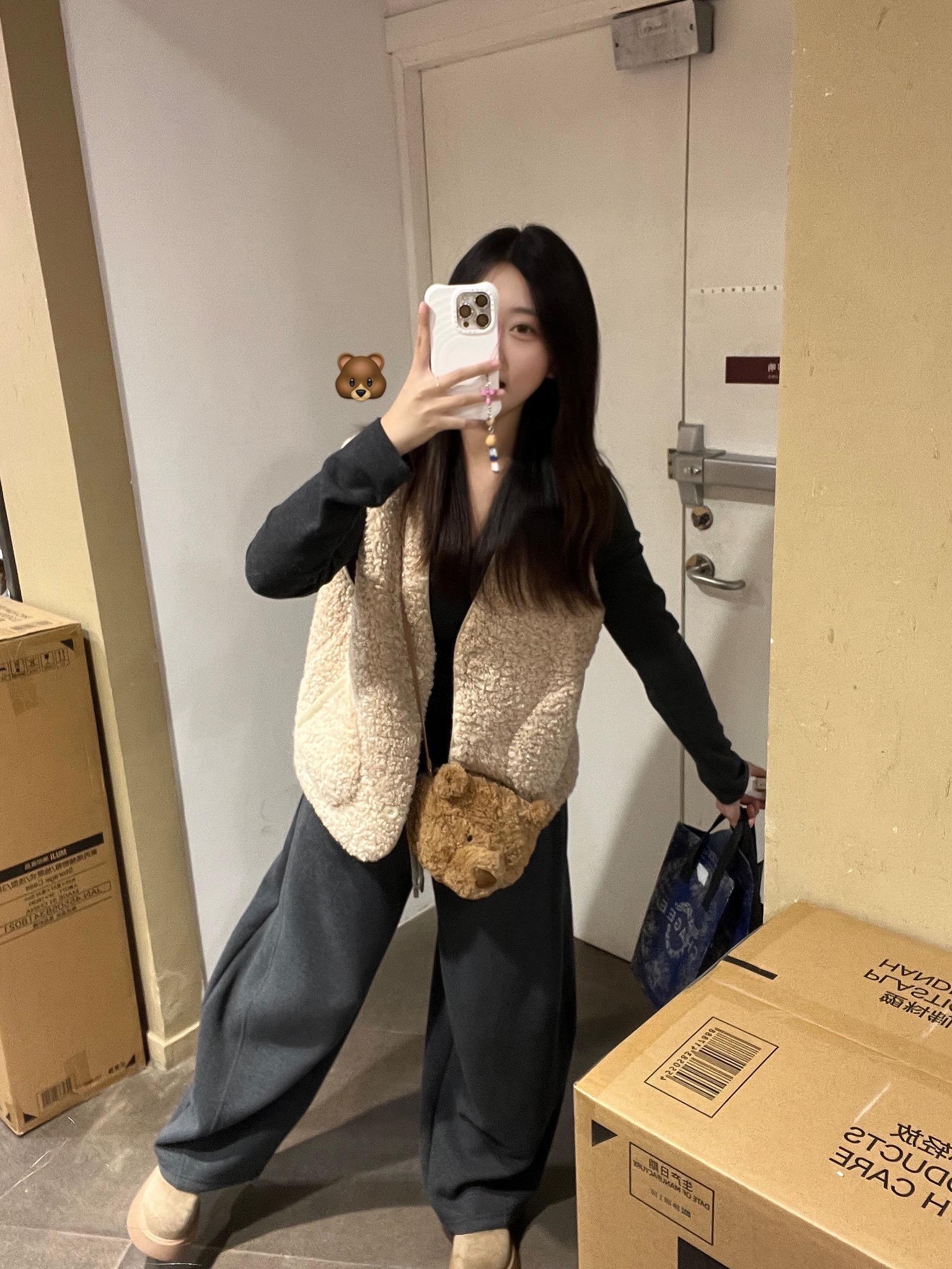 细腻的人 感受悲伤太快 感知幸福太快。