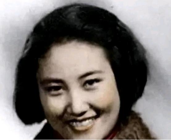1975年4月4日，一名女犯被执行枪决，临行前，她被用手术刀割断了喉管，为的是，