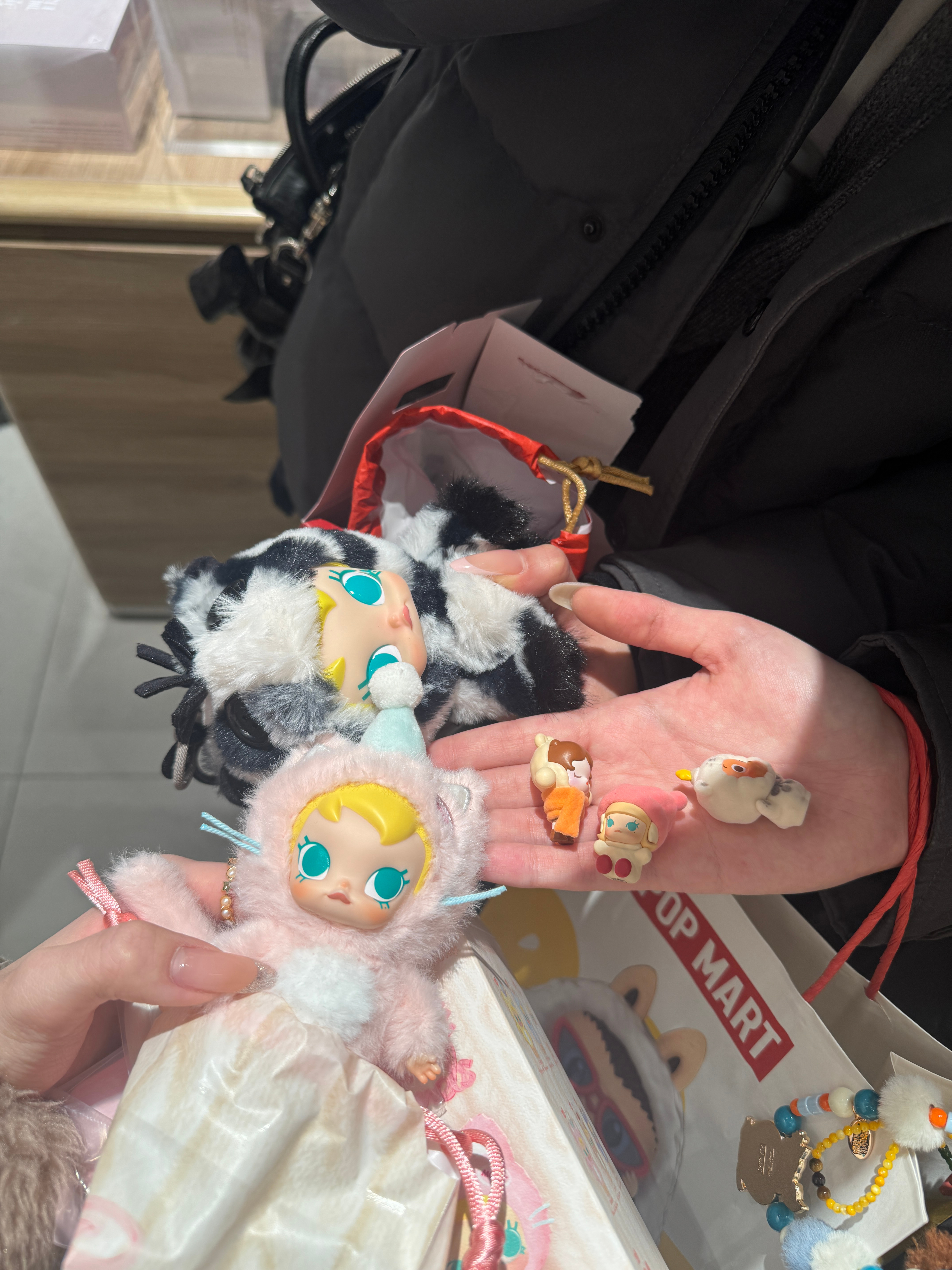 今日妆容库存咔咔咔放送，上个月末玩的很开心🥳耶耶～对咯！有没有宝宝会开超话捏