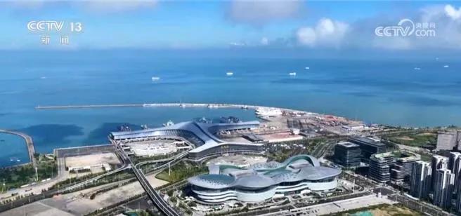 自11月1日起，海南离岛旅客免税购物政策进行调整升级。该政策亮点颇多，例如将离岛