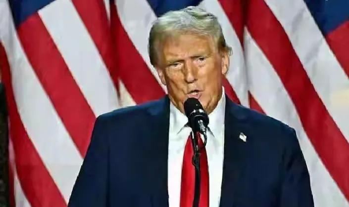 10月30日，当全球目光聚焦于中美会谈之际，特朗普在社交媒体上投下了一枚“核弹级