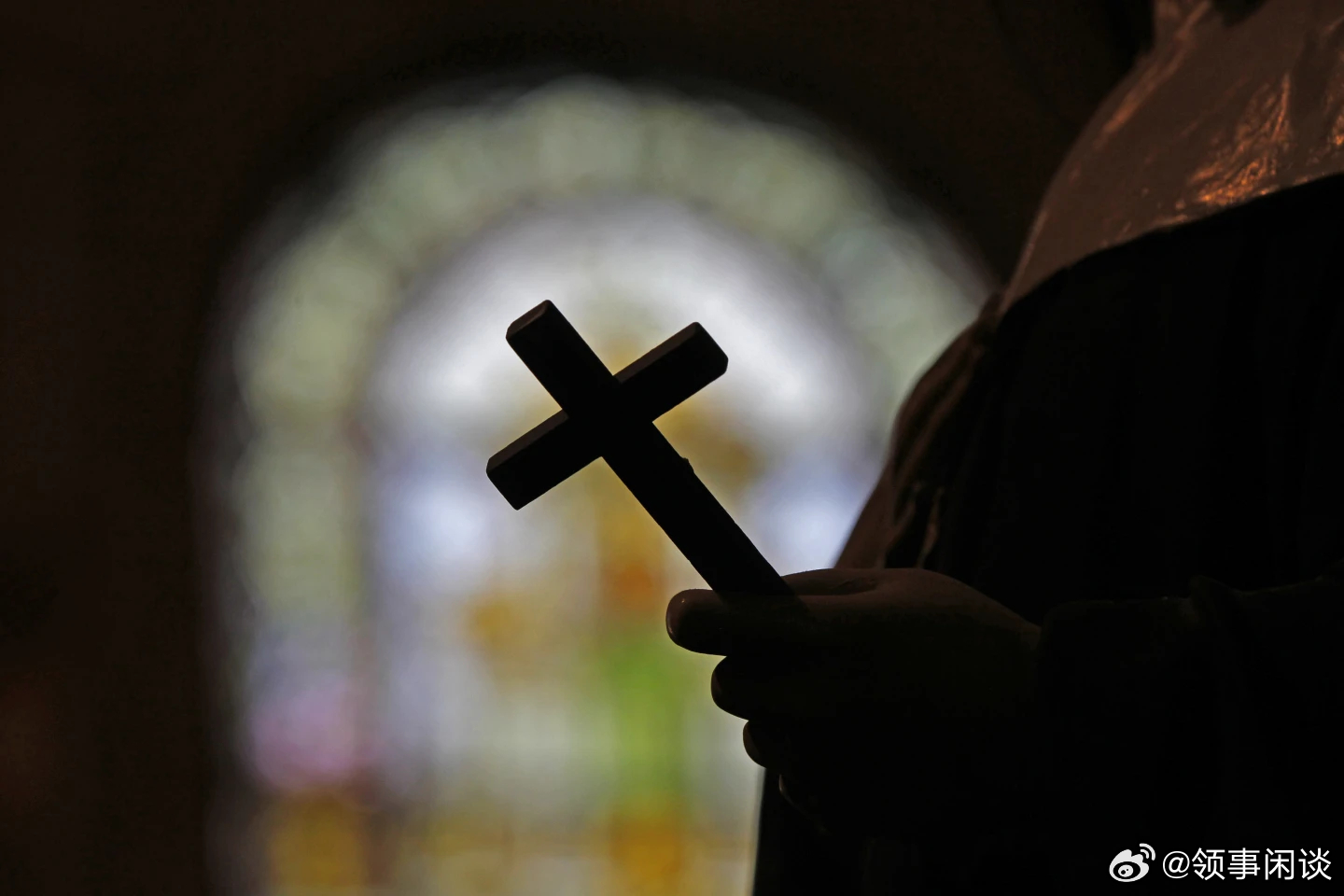 【2.3 亿美元：新奥尔良大主教区就神职人员性虐待和解金】[宗教是犯罪的遮羞符，
