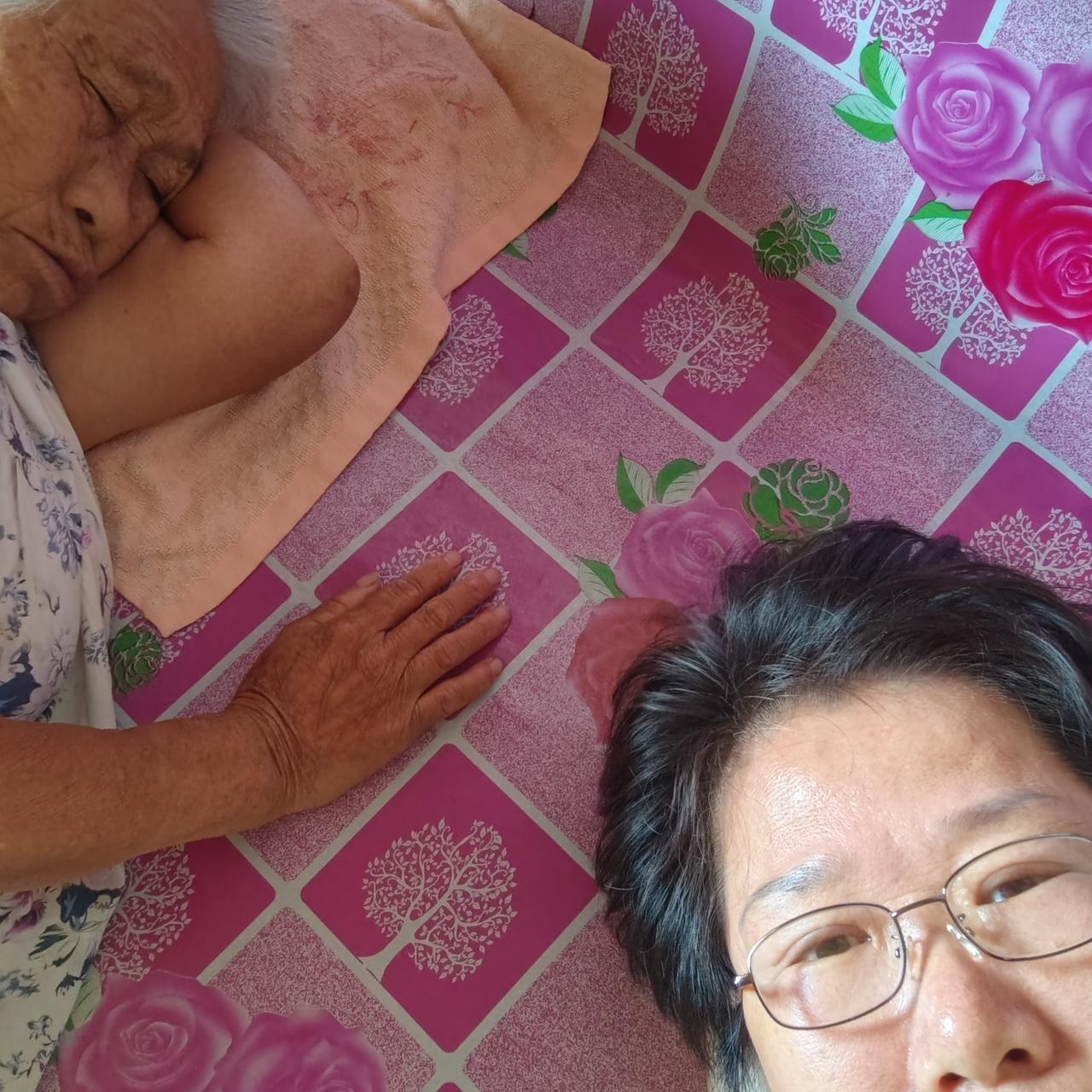 26号回的老家，7号又要走了。没住够，根没住够。

我自己的家离我娘家六七里地，