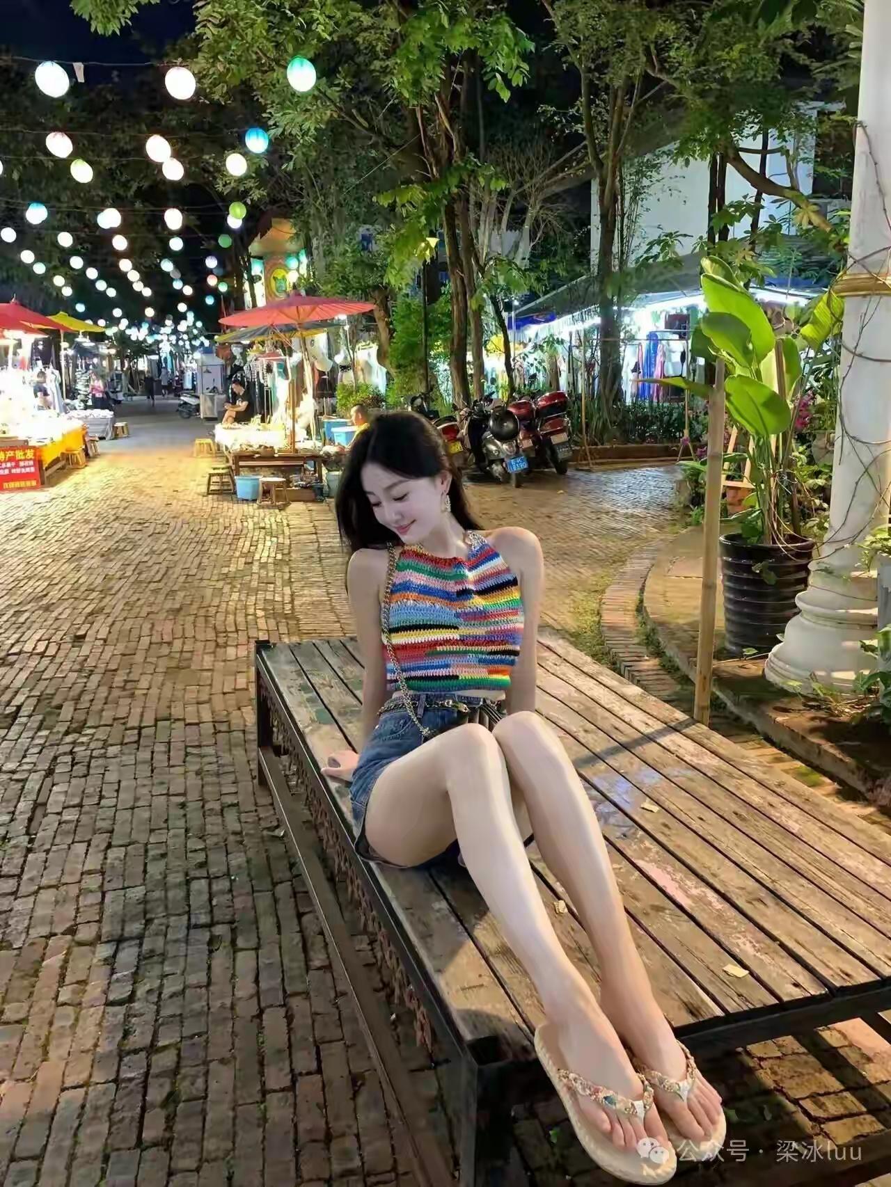 女人如何穿出含蓄的性感? 女生怎么穿搭会看上去很优雅