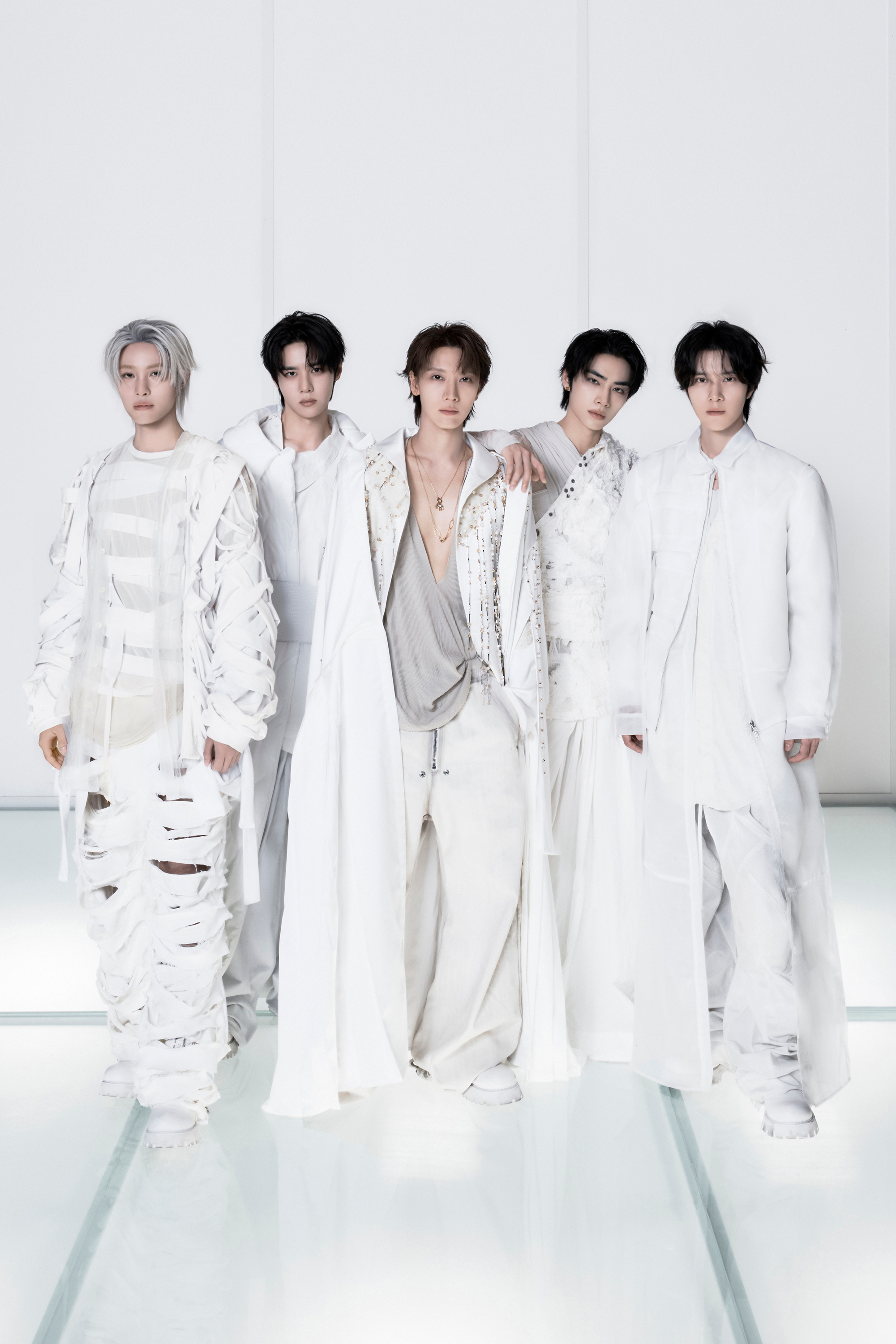 WayV 迷你八辑 【Vision Wings】团体预告照➫ 2026.08.1