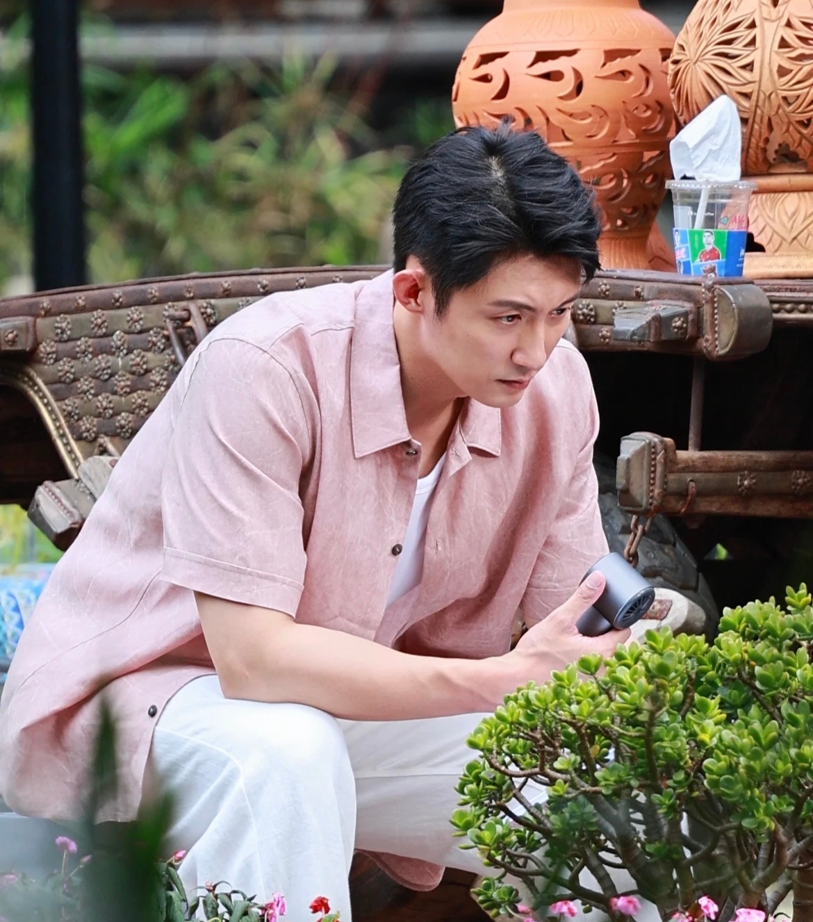 要拍完了，服装师审美上线了