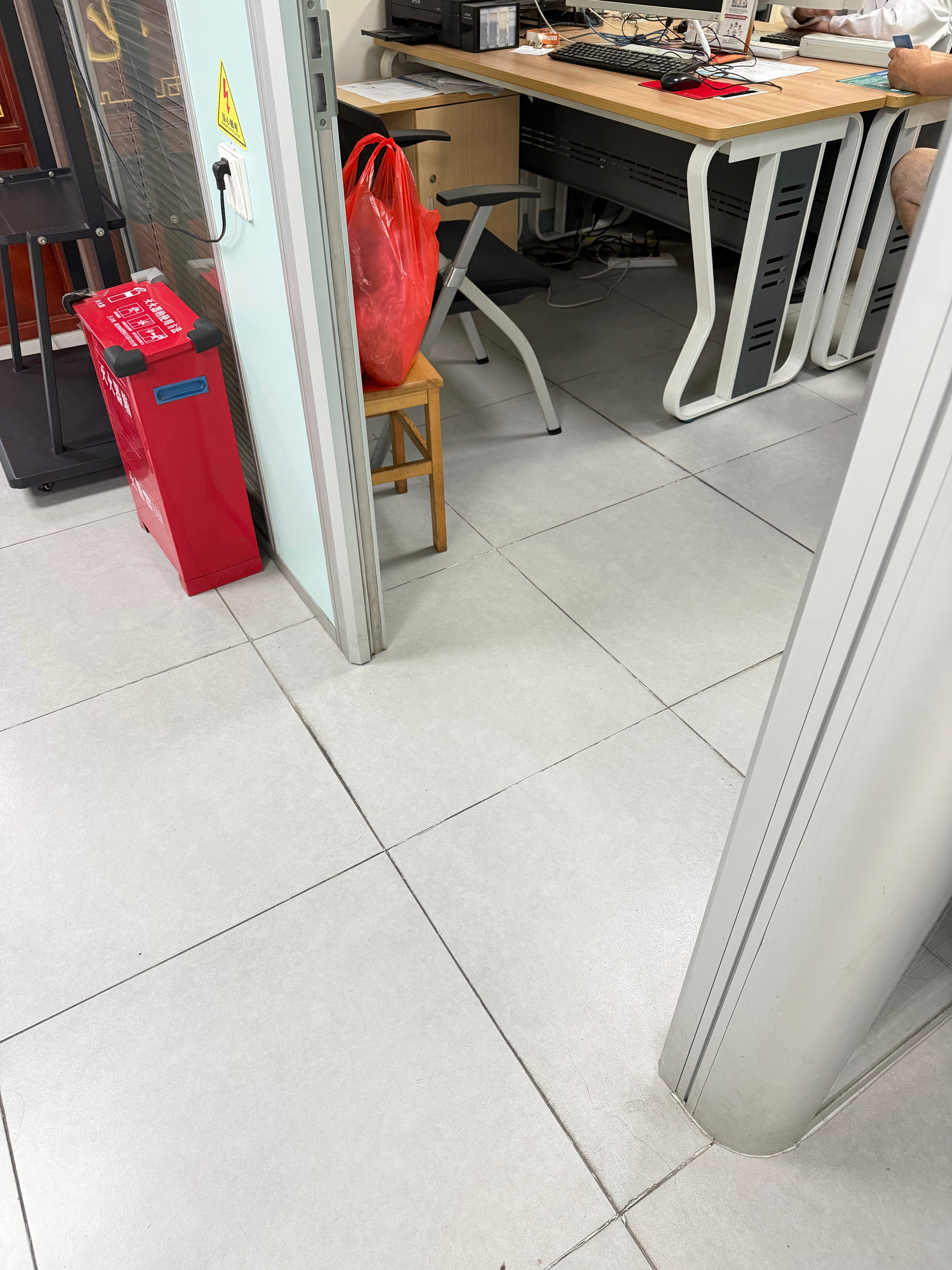 娃一咳嗽😷就心慌去社康开点药带着吧外面呆几天作息不规律的不知道能不能快点好这段
