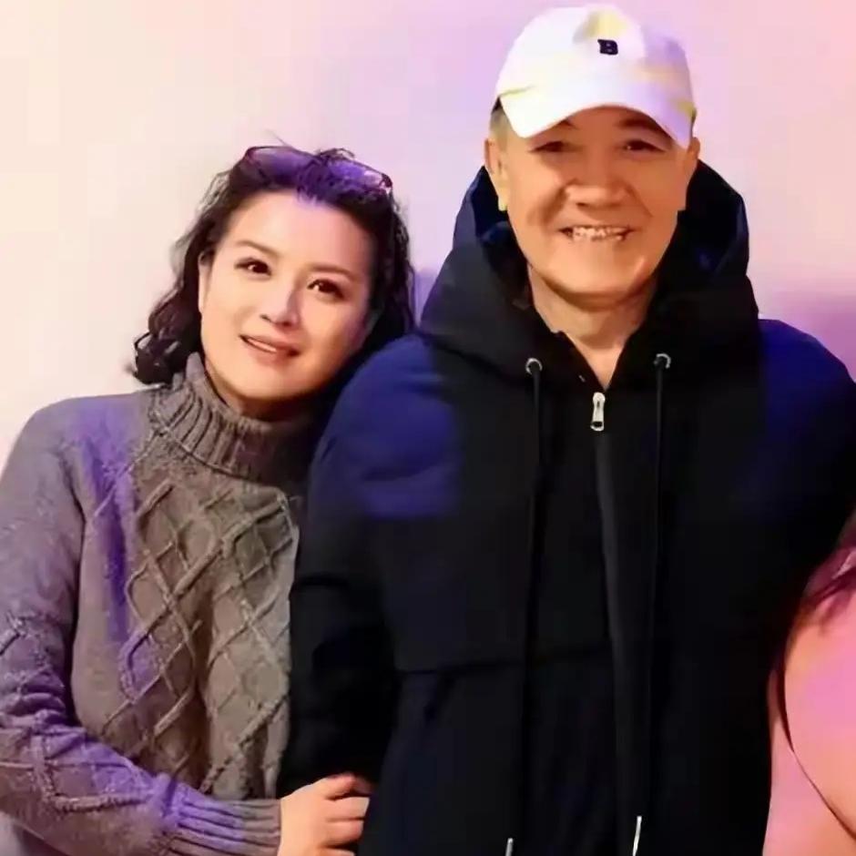 感觉娱乐圈的感情真是错综复杂，好像大家都是亲戚，不说那些谈过恋爱的，就婚姻而言，