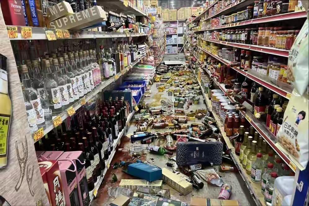 12月24日17时47分，台湾台东县突发5.8级地震，震源深度仅10千米，相当于