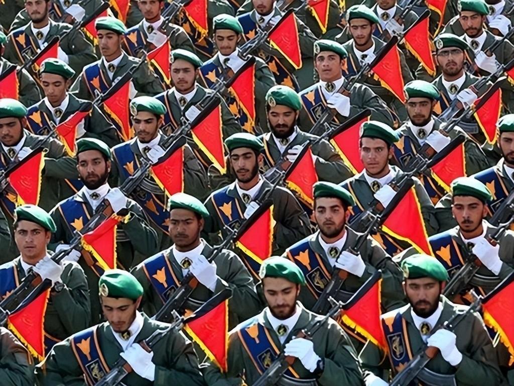 伊朗对美冲突背后的内部权力格局

2026年6月底，美军连续两天空袭伊朗中东军事