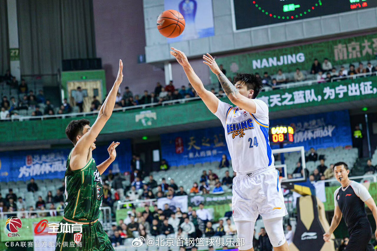 赵睿过去的两场球：24分4板6助（7/9）23分4板5助（9/17）过去五场球里