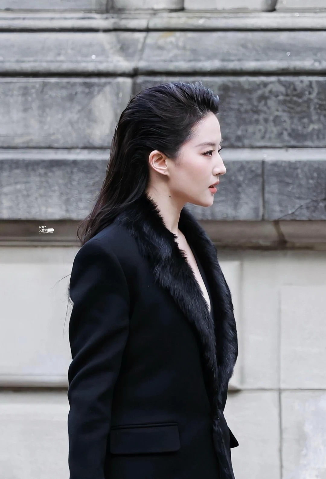 G社生图依然是好飒的神仙姐姐！！ 刘亦菲亮相纽约LV 2027早春大秀...