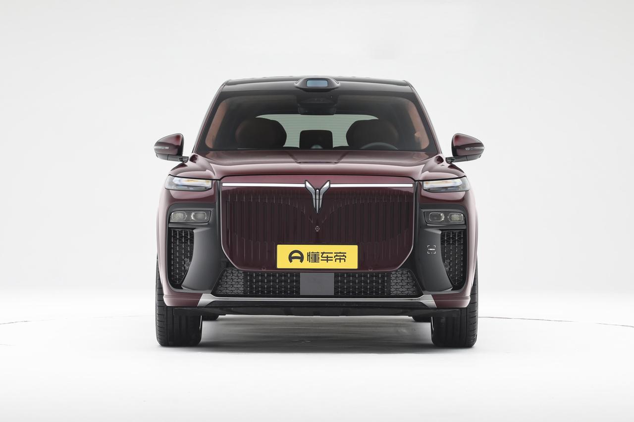 岚图泰山X8将于5月22日正式上市，预售价30.29-38.99万元，定位5座大