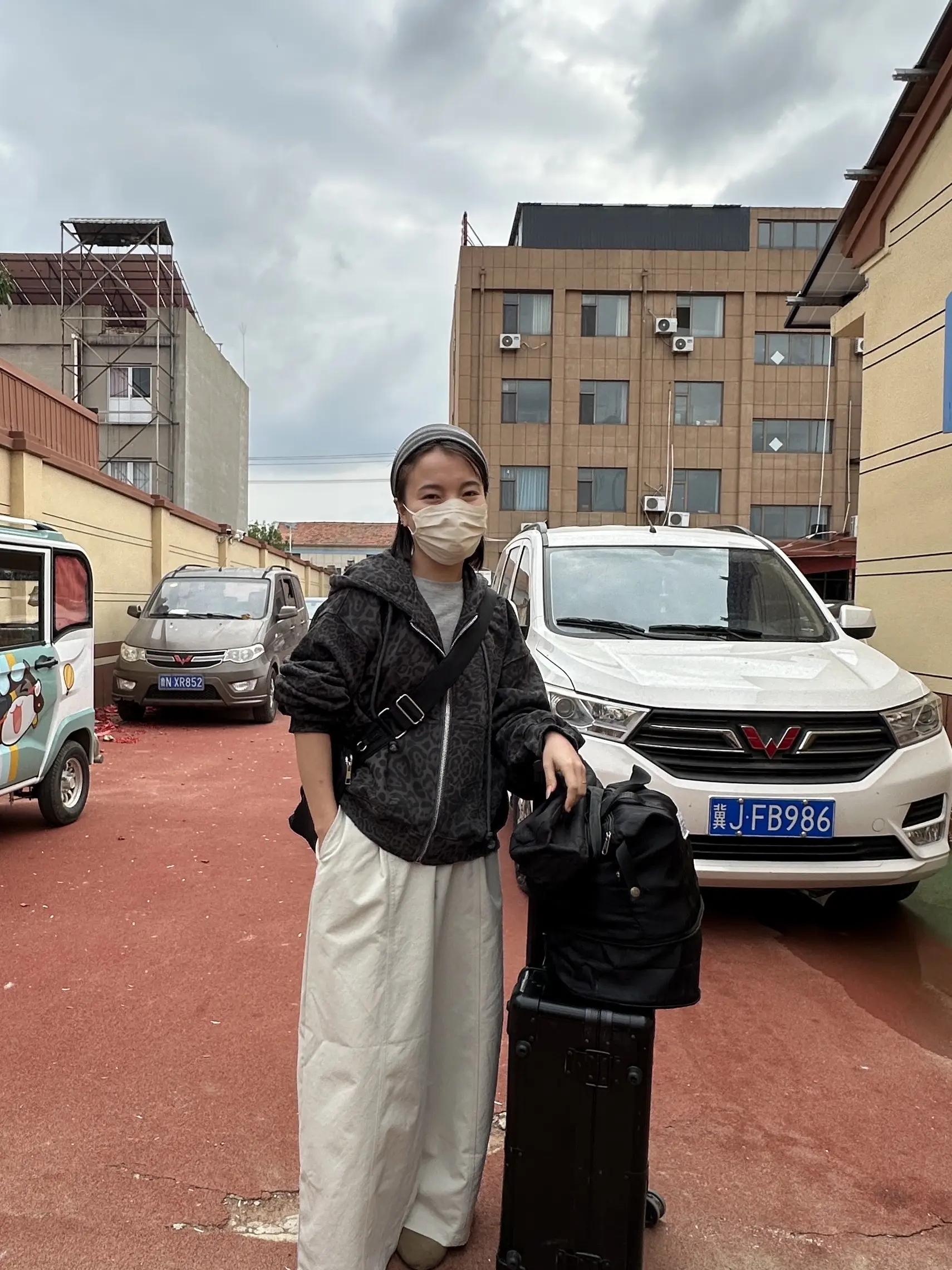 离开了北方 扛起了化妆箱 让我看看今年的10.3怎么个事