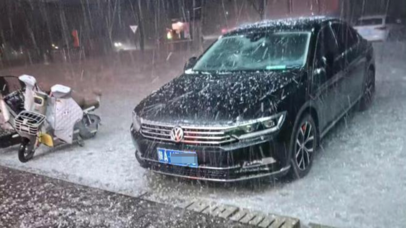 #小尺度天气该如何应对#【“这次大雨有一定致灾性”上热搜，小尺度极端天气怎么“破
