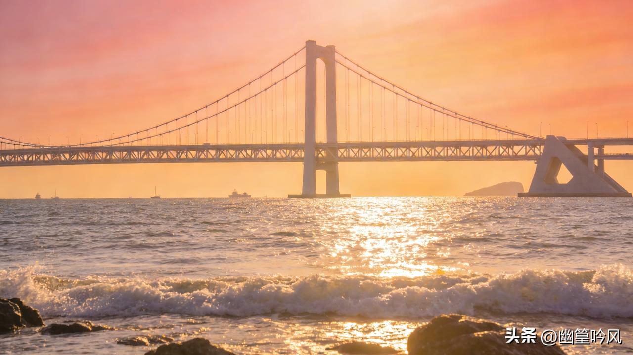 气候太舒服了，夏无酷暑、冬无严寒，海风一吹，空气湿润不燥，常年空气质量在线，是北