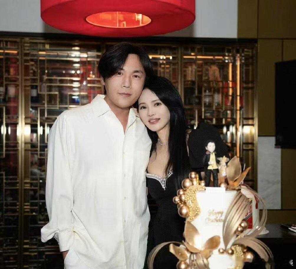 伊能静回应秦昊很少回家 秦昊明确说过今年多陪家人，还有实际行动在，营销号还造谣，