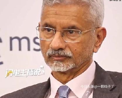 印度外长苏杰生已正式证实，伊朗海军“拉万”号军舰因出现技术故障，申请紧急停靠印度