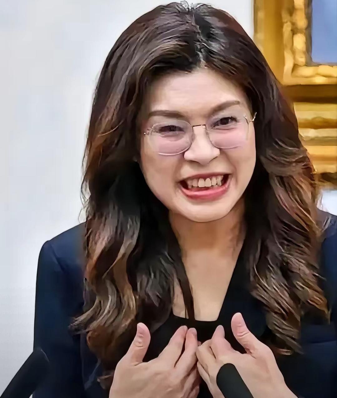 郑丽文6月23日说出一番让大陆网友目瞪口呆的话，她竟然声称，谈统一是不切实际的、
