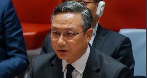 6月的西太平洋，外交场上你来我往，节奏快得让人眼花缭乱。6月24日，远在欧洲的英