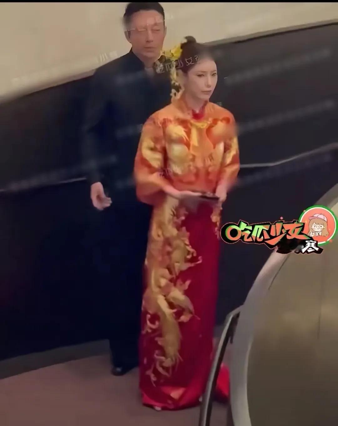 马筱梅这是怎么了呢？

这么喜庆的日子里，新娘子不应该是高高兴兴的吗？为什么被拍