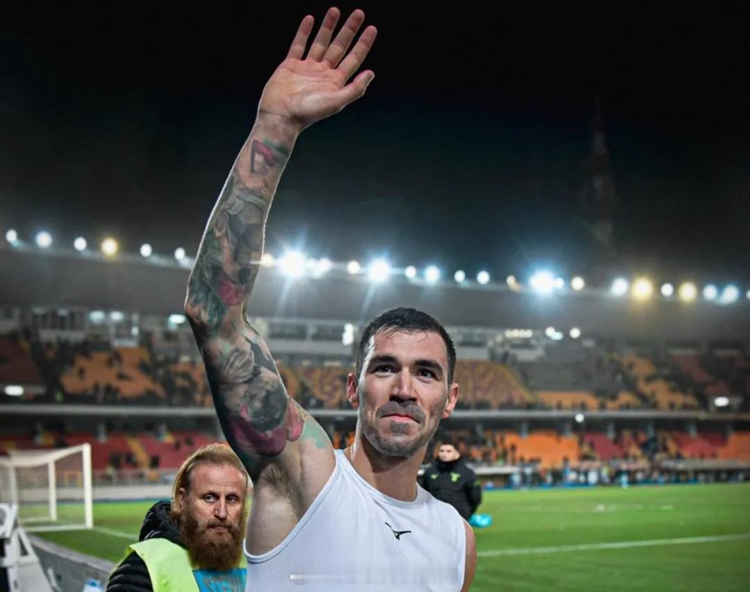 罗马诺发推：卡塔尔球队萨德即将和拉齐奥就罗马尼奥利900-1000万欧元的转会费