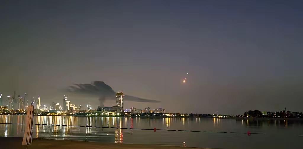 AI杀死哈梅内伊全过程大曝光，人类有史以来第一次AI作战！
你敢想象吗？此次美军