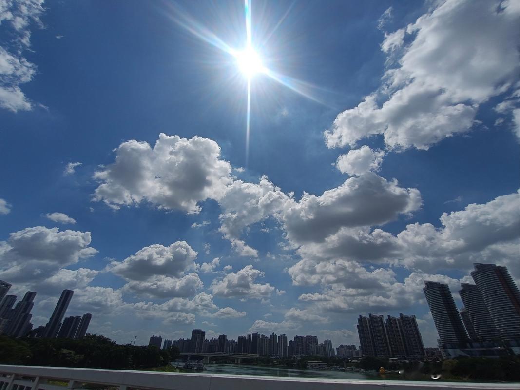 昨天办事出乎意料的顺利
太兴奋
半夜睡不着
起来写材料
二个小时

早上四点重新