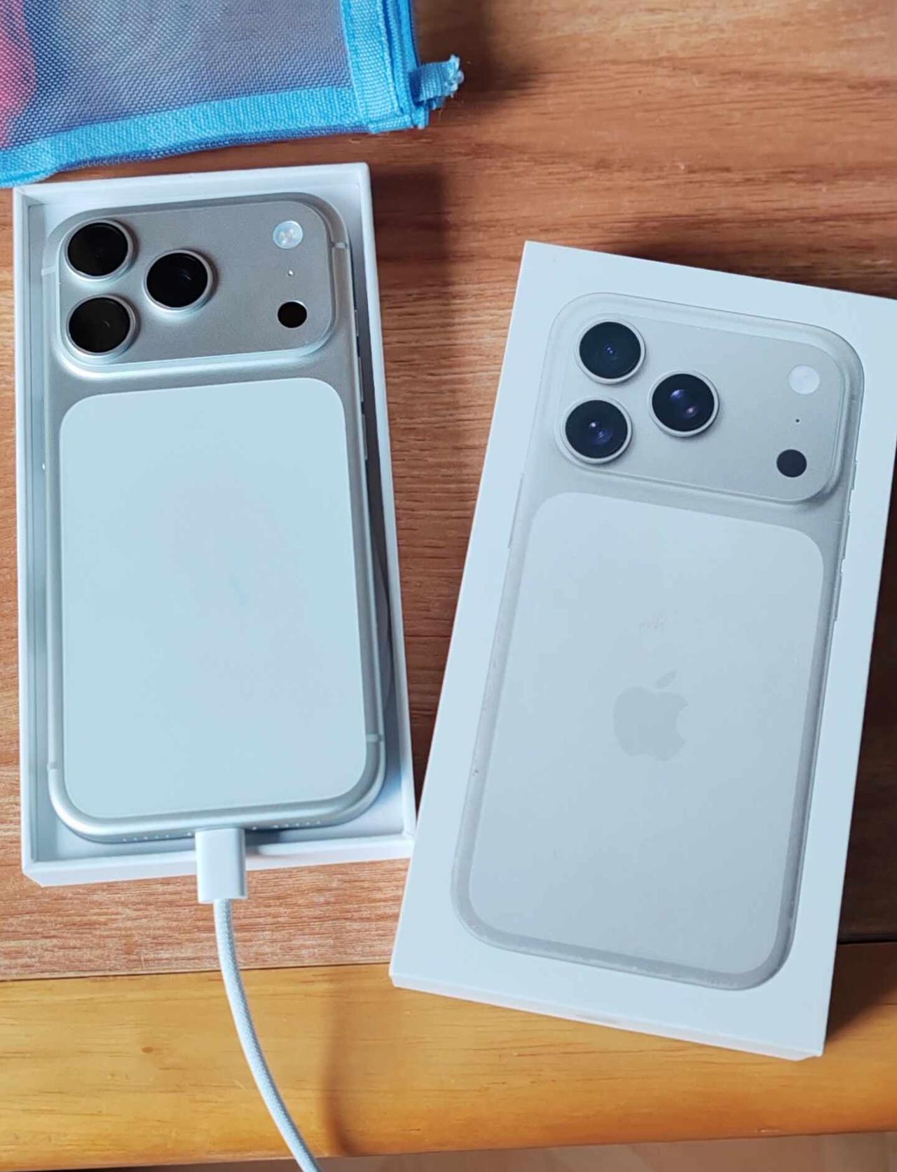 百补iPhone17Pro512G安全下车
就是苦了快递员，他看到国补的手机还是