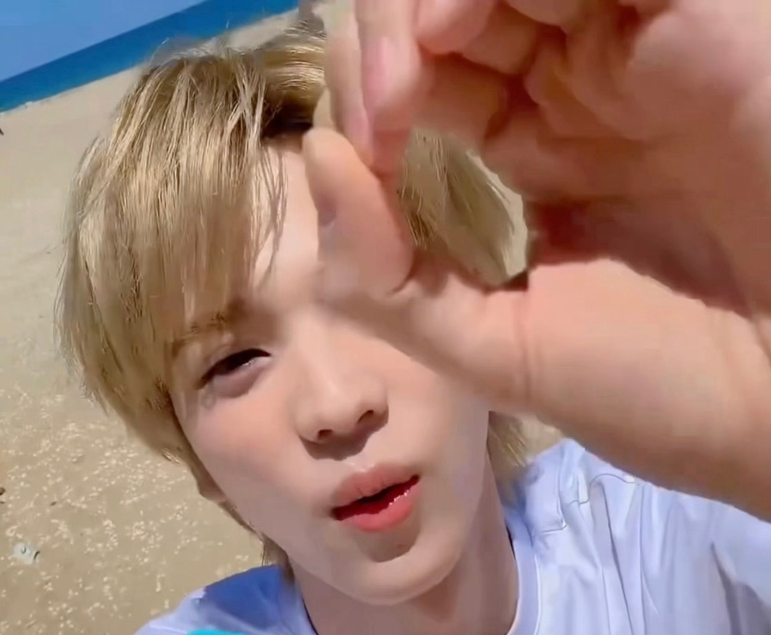 全世界找不到比申惟还萌的了🥰 