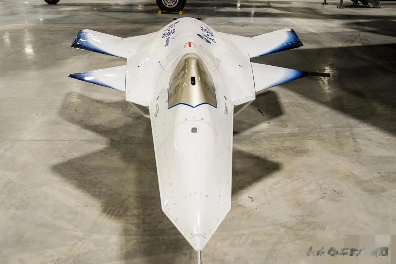  波音X-36无人飞行器
时间：1997年5-9月
速度：280mhp(450公