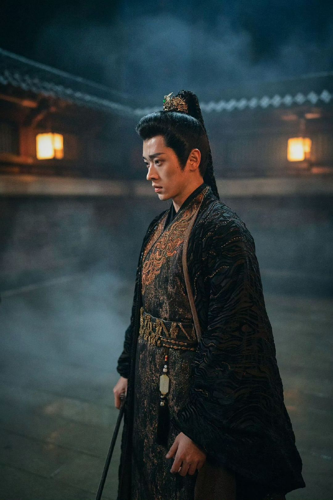 丞磊一步一步到一部一部从一步一步，一路走到一部一部；每一步都算数，用实力和演技证