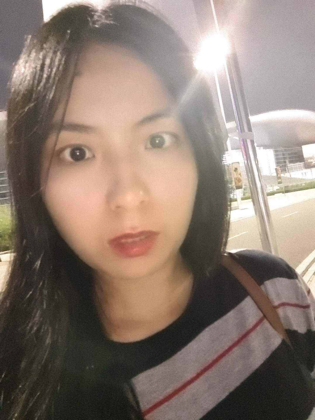 女演员颜值影响发展：面临的现实挑战观众争议与口碑反噬：如果硬要出演“绝世美女”类