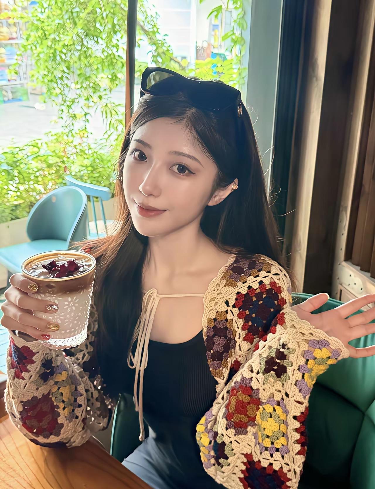 什么样的标准堪称是美女漂亮的女孩，长相漂亮，身材比例好