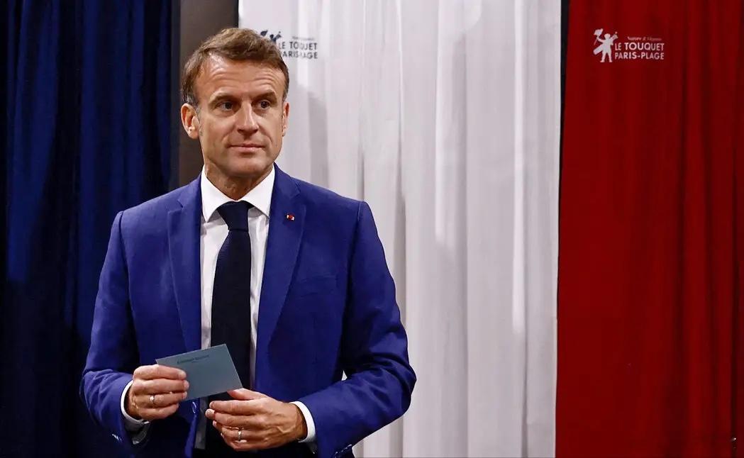 法国罕见全票通过文物归还法案重磅！法国可能要把圆明园被抢走的宝贝，连同当年抢走的