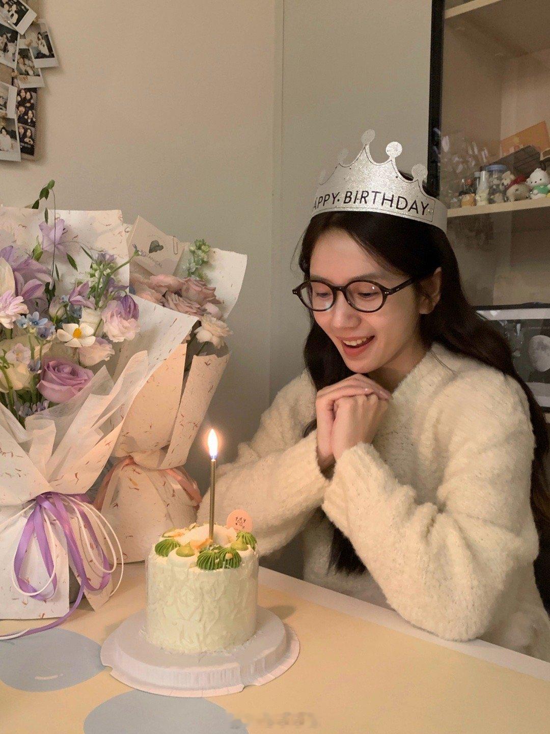 新的一岁啦！希望自己可以变得更平静~开心健康 平安顺利🫶🏻🎂 ​​​