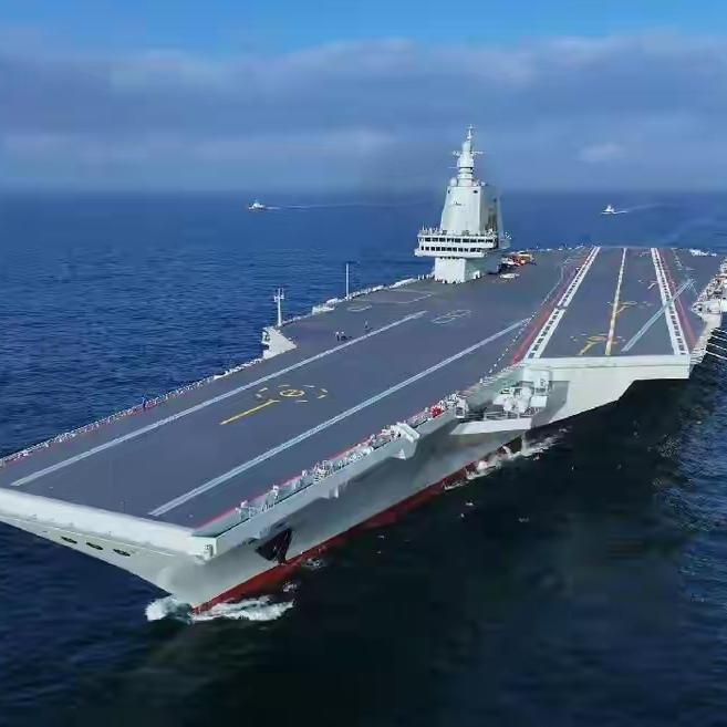 2025年11月5日，“福建”舰正式入列，中国海军迈进三航母时代，全球海权格局都