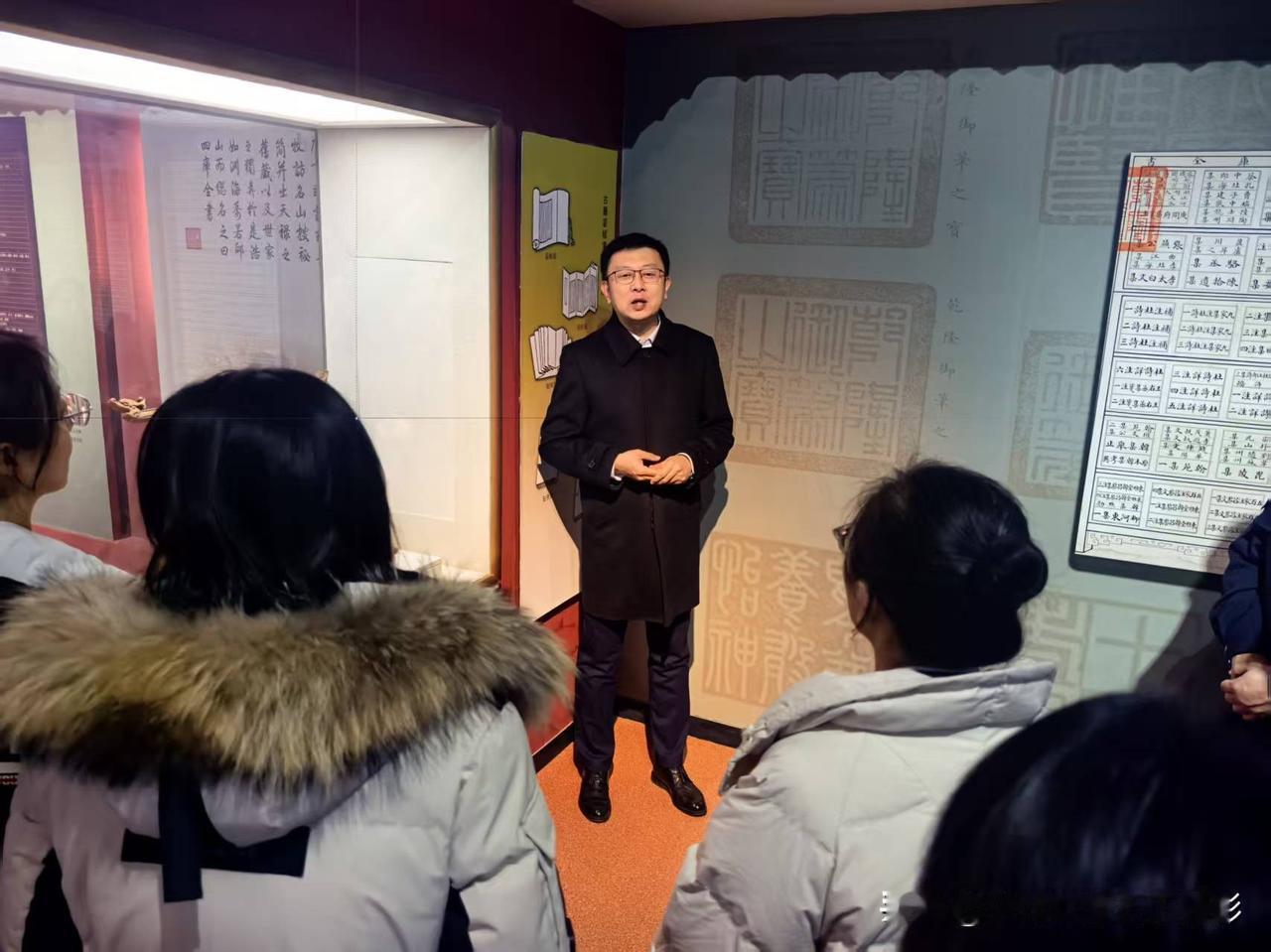 文脉润警心 忠魂铸担当
 
——致安宁区交警大队四库全书馆研学之行
 
冬日的风