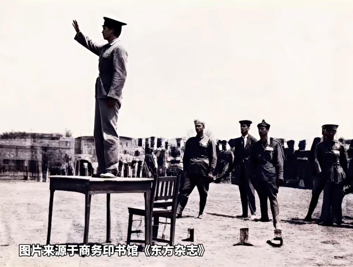 老照片：1928年，在滕县督战北伐的蒋介石。

老照片 蒋介石