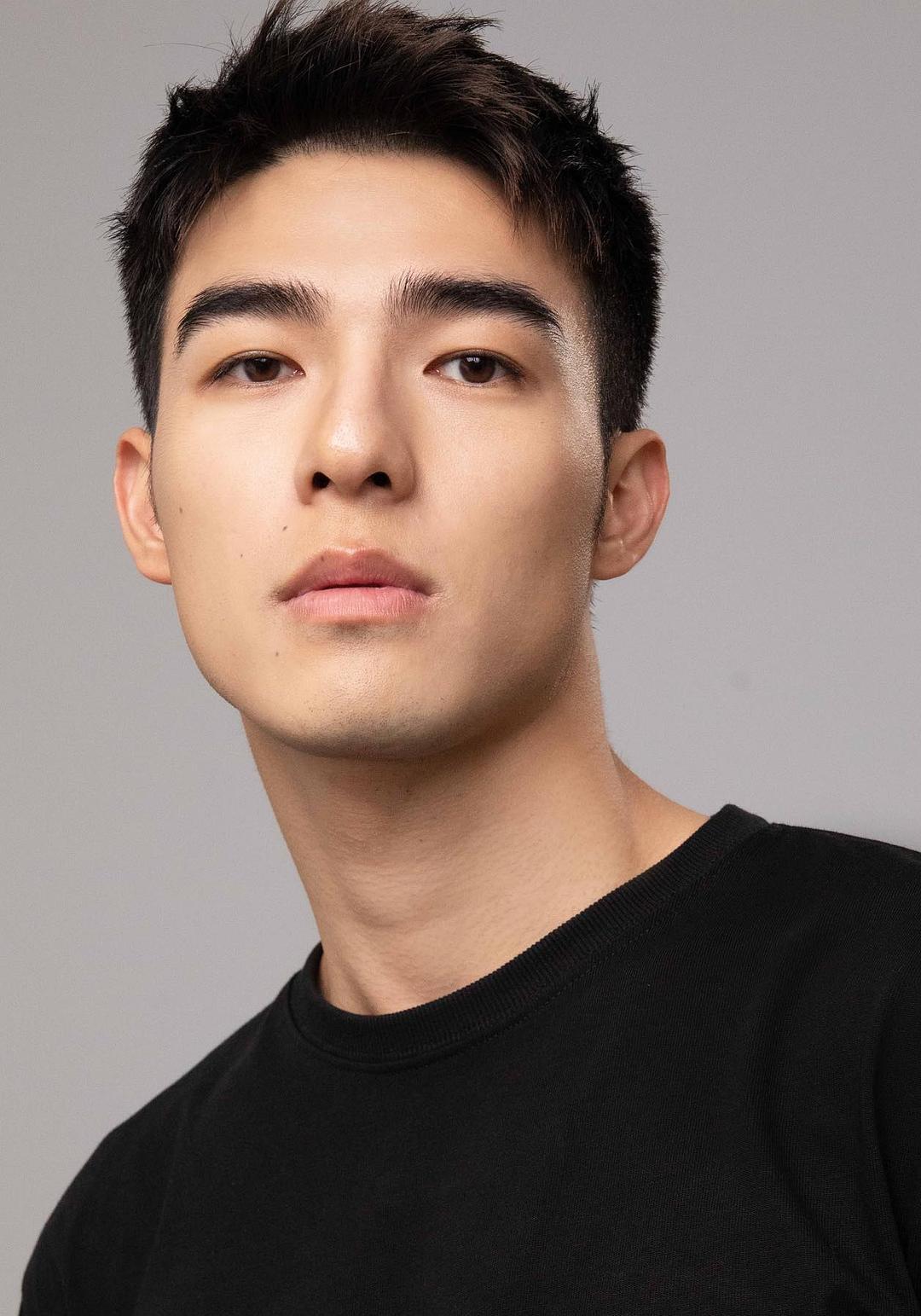 陈昊森、兰西雅官宣恋情！！！ 