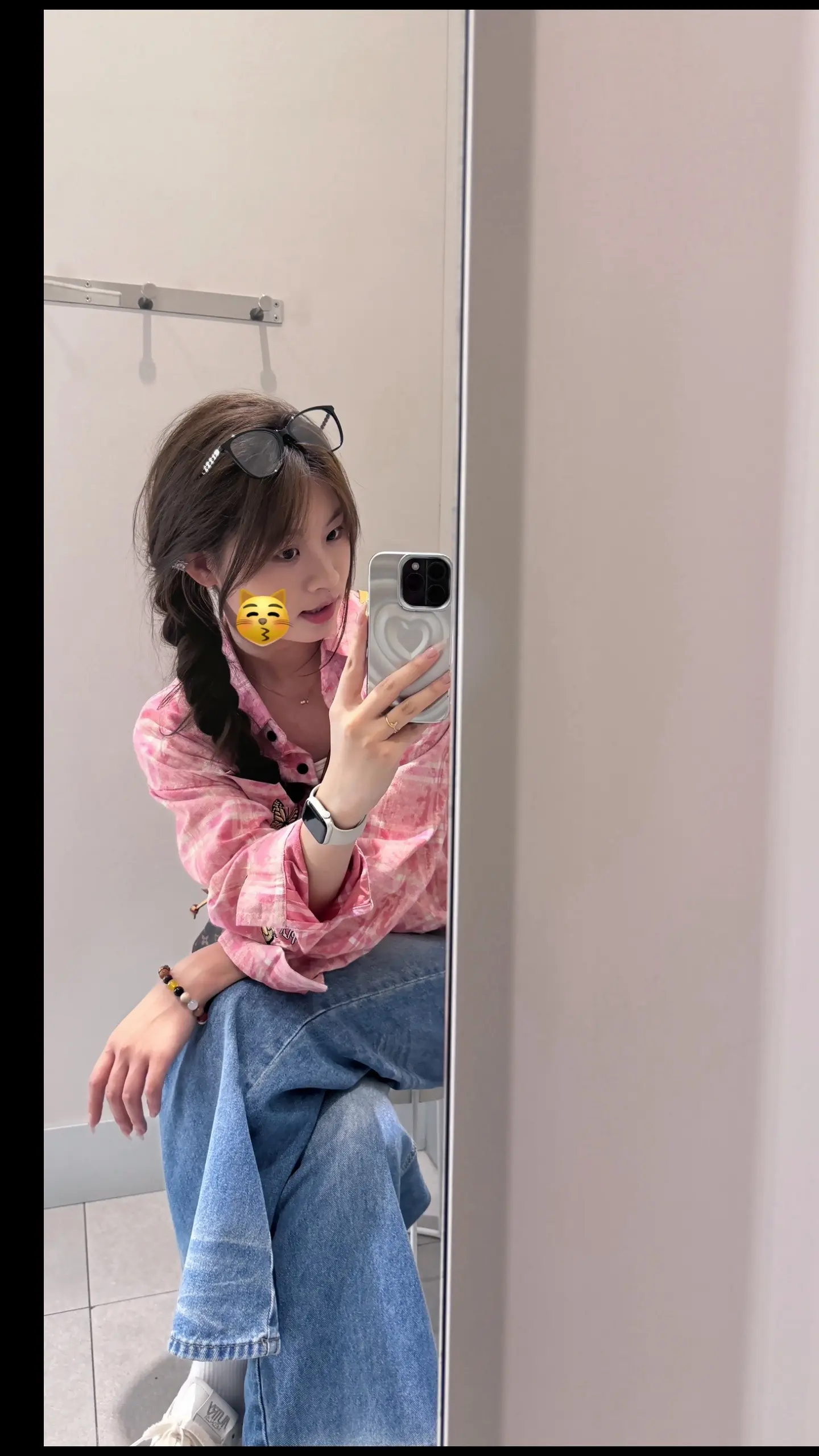 你懂得我的固执 我懂你脾气 两颗心在靠近