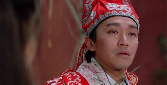 笑着笑着便哭了，哭着哭着又笑了，这便是星爷电影的魅力。中国内地难寻第二个如周星驰