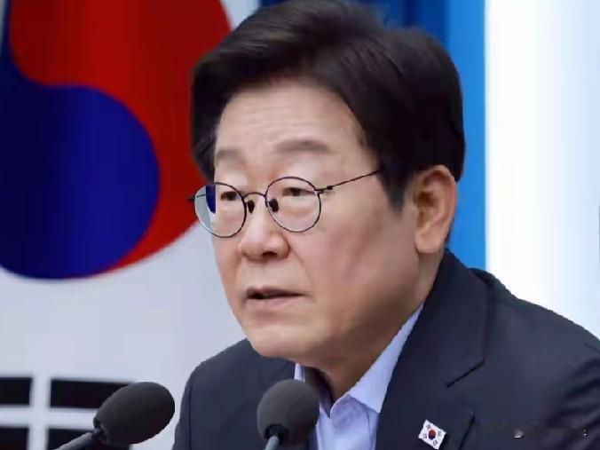 韩国总统李在明明确表态！
李在明表示，韩国绝不会向乌克兰提供防空系统，尽管乌克兰