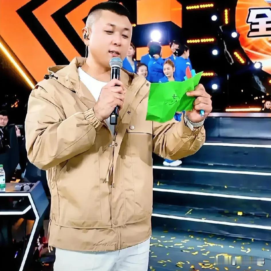太原老葛把互联玩的炉火纯青
   既生蛋蛋，何生老葛，一位女流之辈蛋蛋，粉丝破亿
