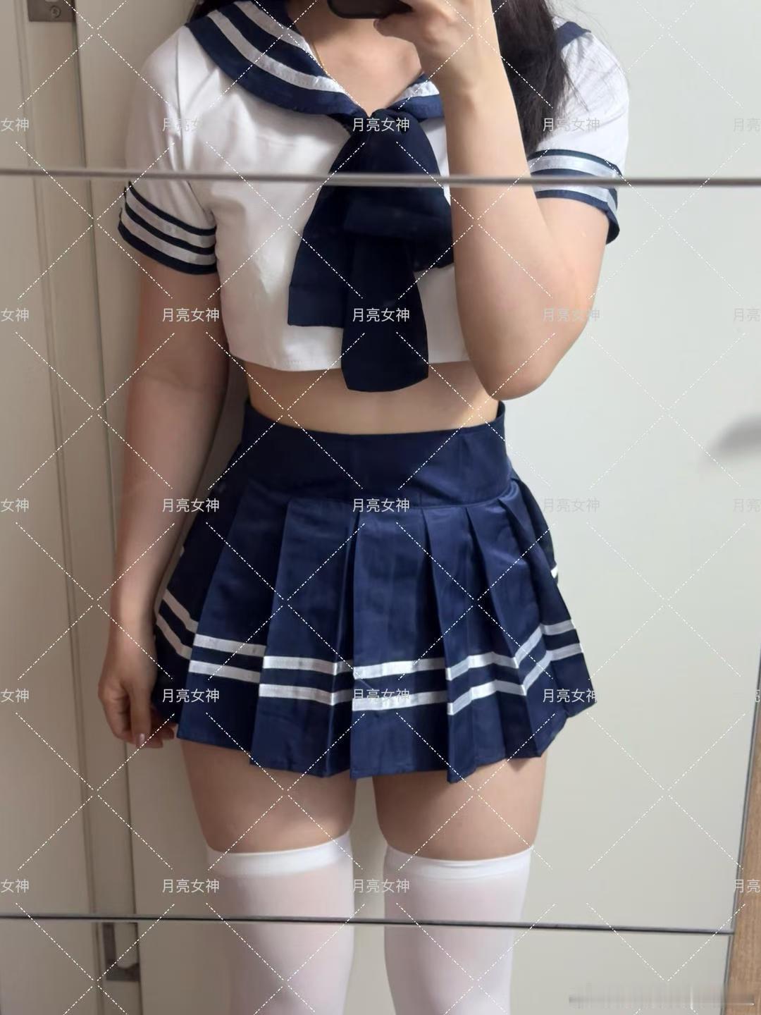 这套jk少女上身纯欲感直接拉满，又嫩又好看🥰！✨ 喜欢这种风格的闺蜜可以冲～ 