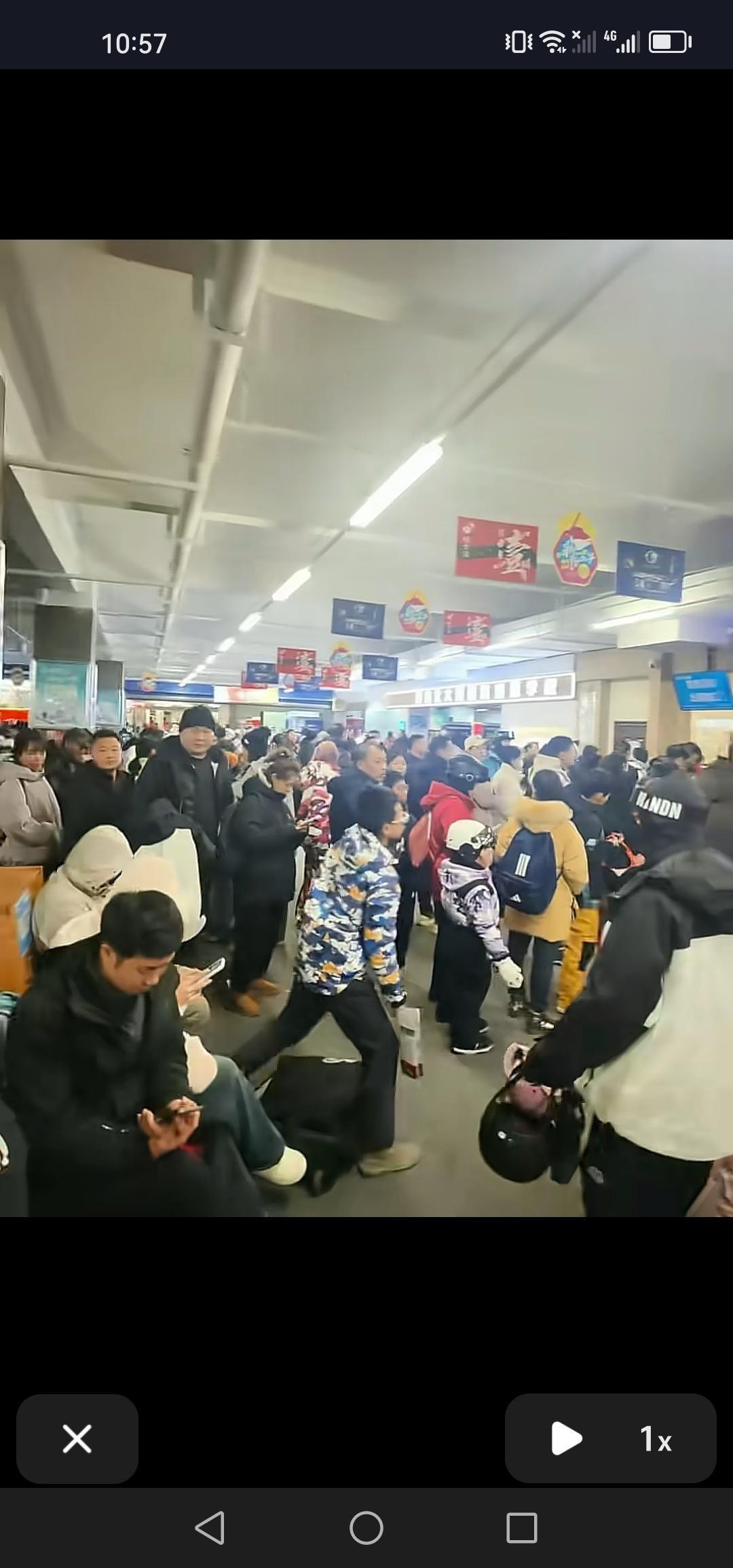 吉林市北大湖滑雪场，人实在太多了，选择错峰出行，不失为一种明智之举！

吉林的雪