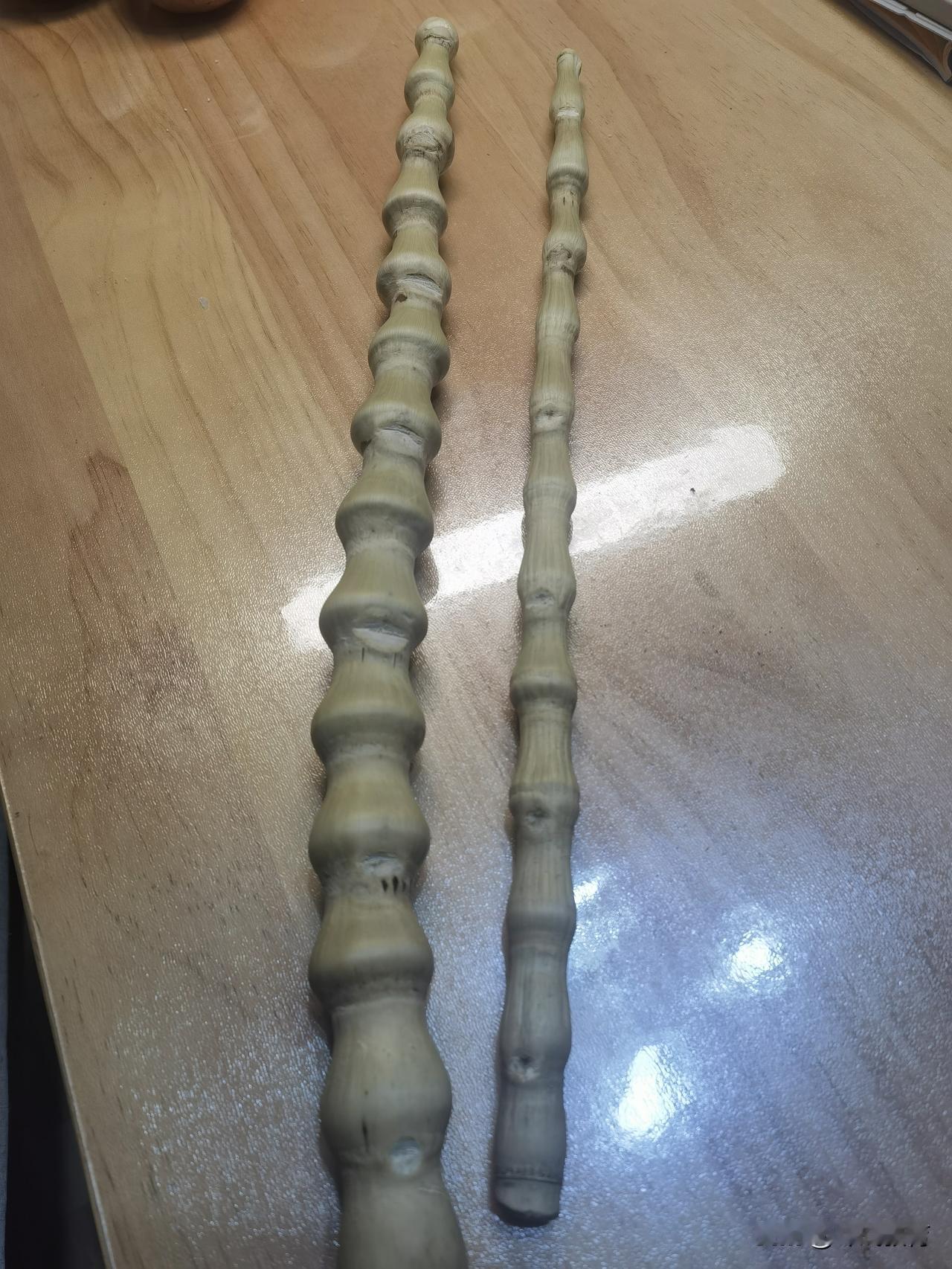 最近又多一个玩具，帮助社区清理环境留下来的，期待着它们的蜕变。准备干盘，不使用木