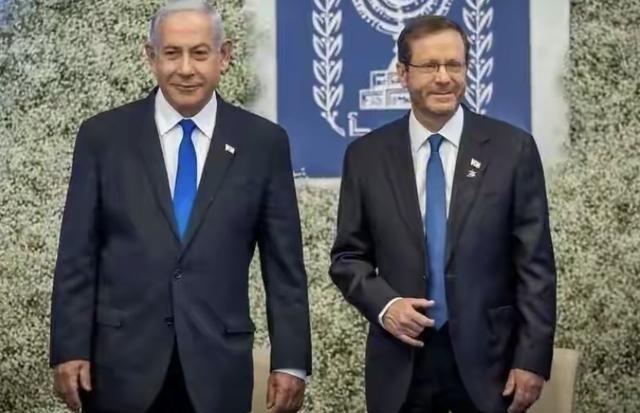 以色列总统赫尔佐格对于美国总统特朗普请求，要求赦免内塔尼亚胡不被检察院起诉逮捕，