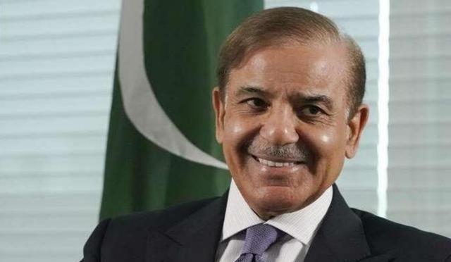 巴基斯坦以为捏住了中国的“七寸”，其实是在玩火自焚！很多人以为中国为了瓜达尔港只